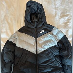 Nike Black and Gray Boys Puffer Jacket Youth Medium
